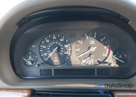 2001 BMW 740 Il z USA, uszkodzony, nr VIN P31432